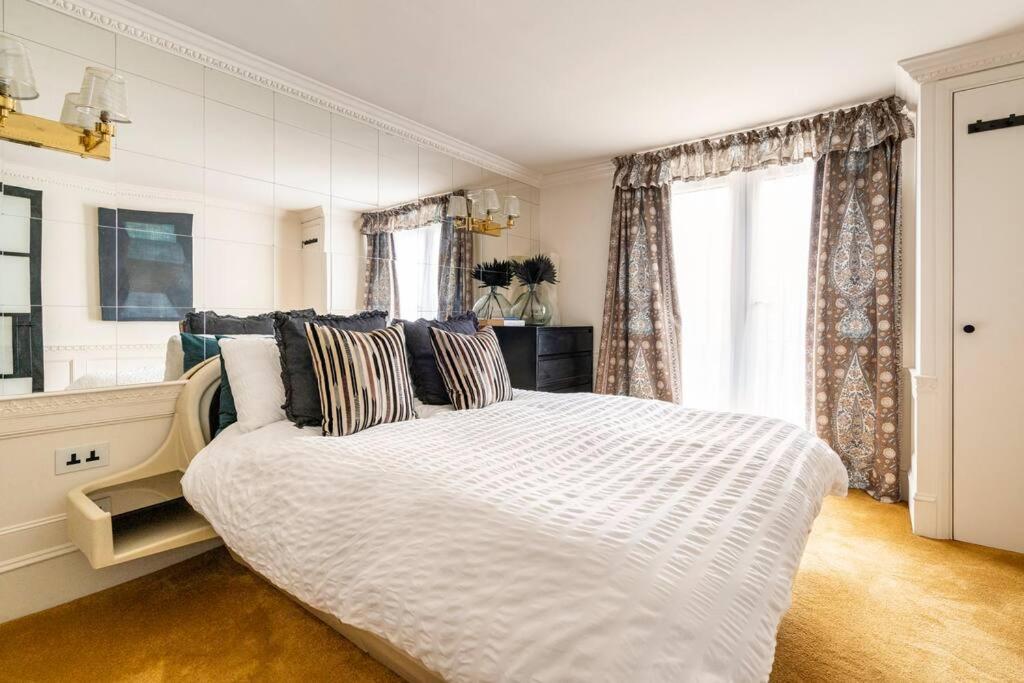 Apartment Spacious 2 Bed Luxury *